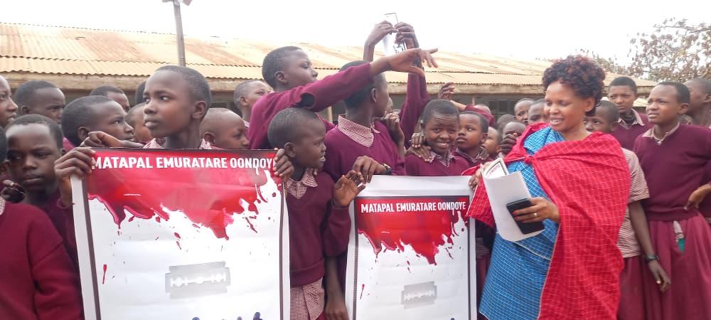 Safiri-Elototo team and community